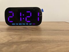 Ceas digital cu alarma